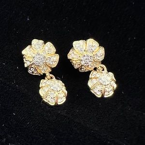 Vintage Monet Gold Tone Earrings
